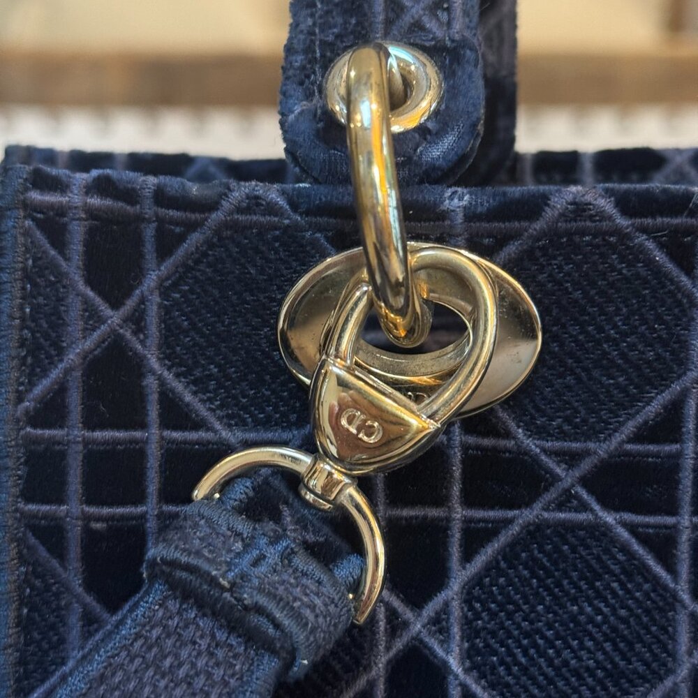 Christian Lady Dior Bag with Strap - Picture 7 of 16
